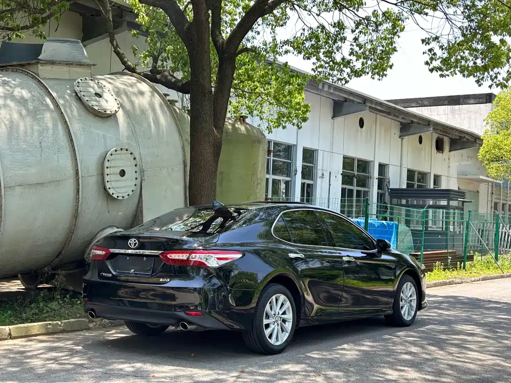TOYOTA CAMRY 2021