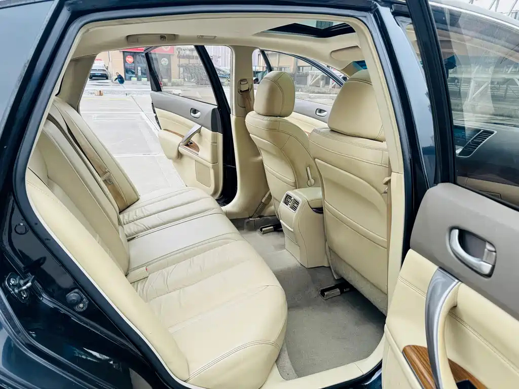 NISSAN TEANA 2012