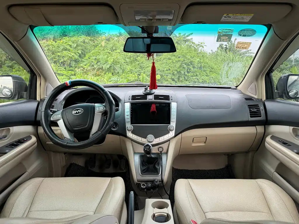 BYD S6 2013