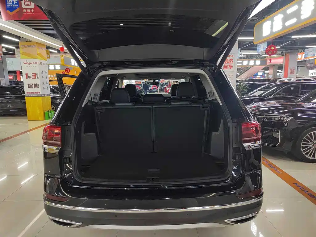 VOLKSWAGEN TOURAN 2022
