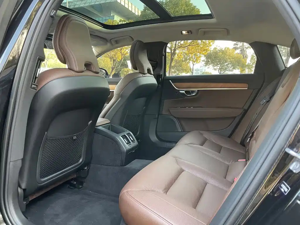 VOLVO S90 2020