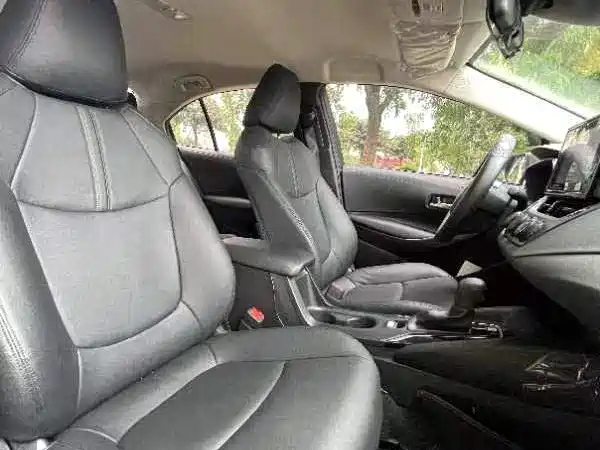 TOYOTA COROLLA 2024