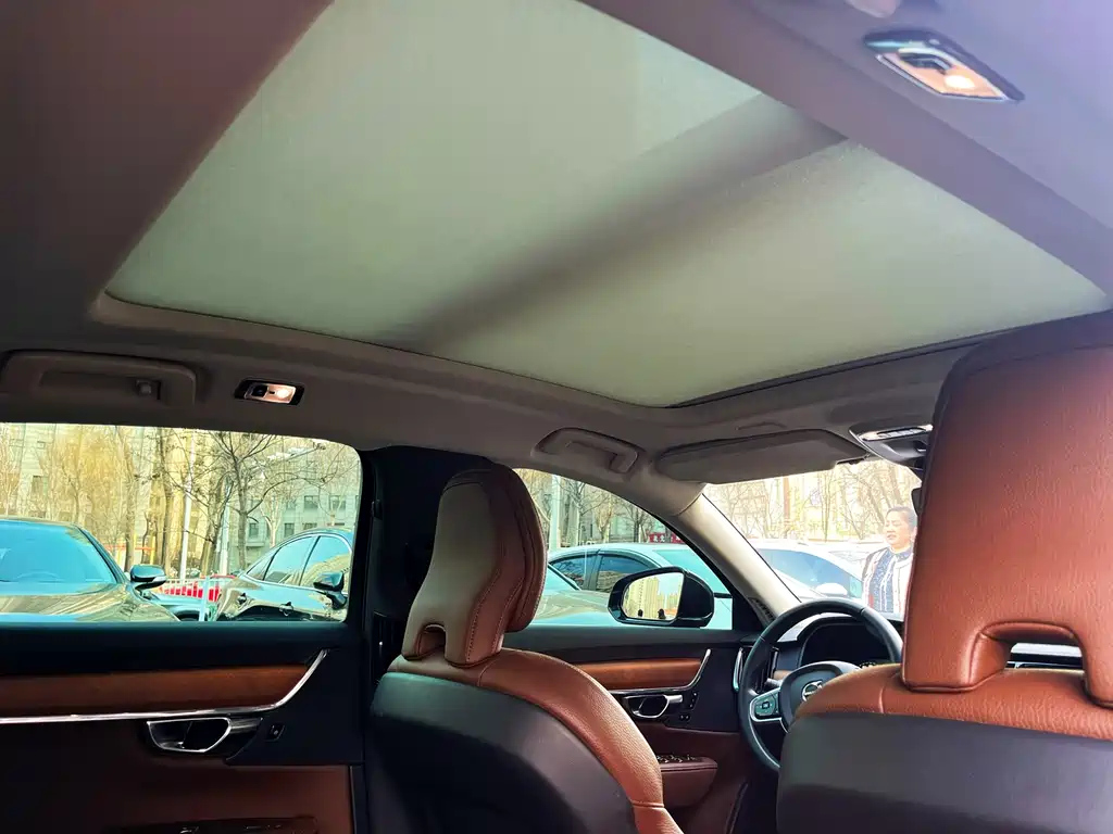 VOLVO S90 2020