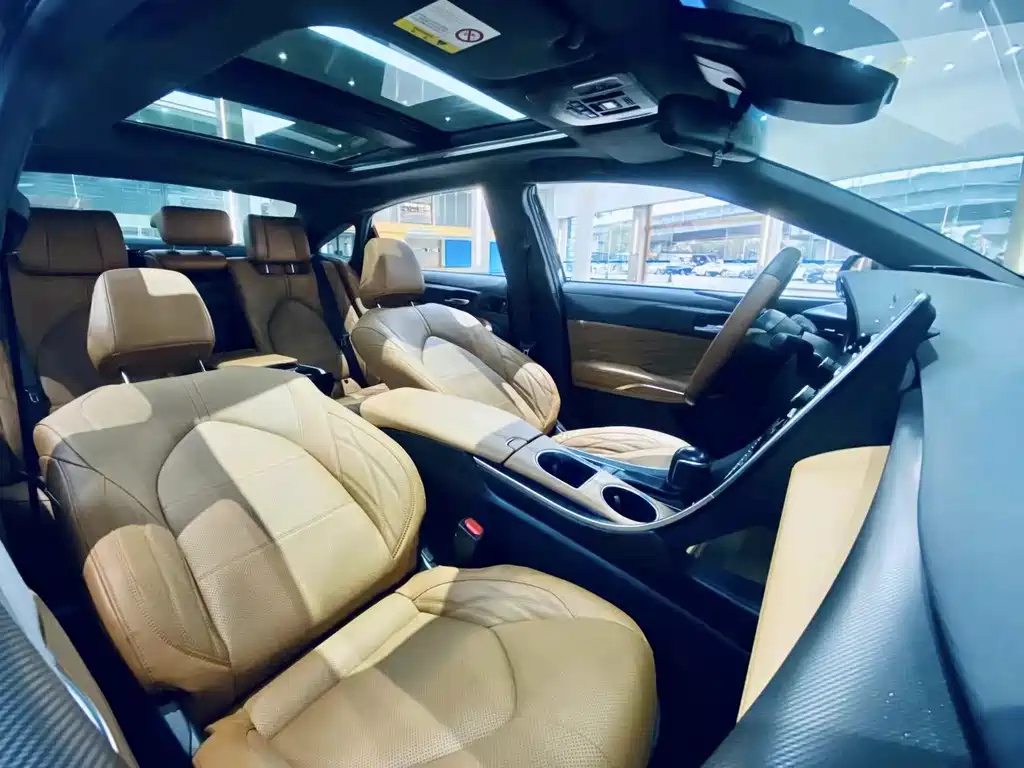 TOYOTA AVALON 2019