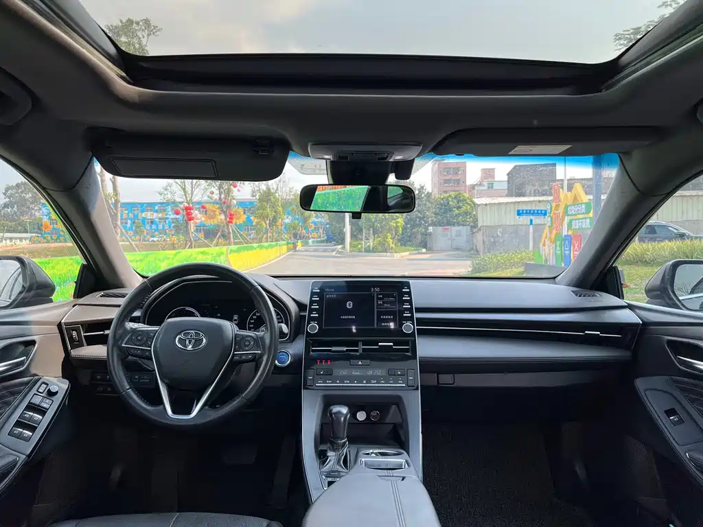 TOYOTA AVALON 2019