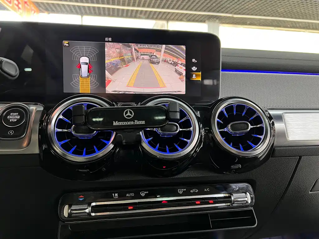 MERCEDES BENZ GLB 2020