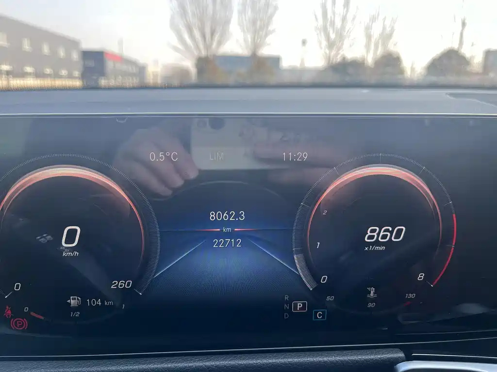 MERCEDES BENZ GLB 2022