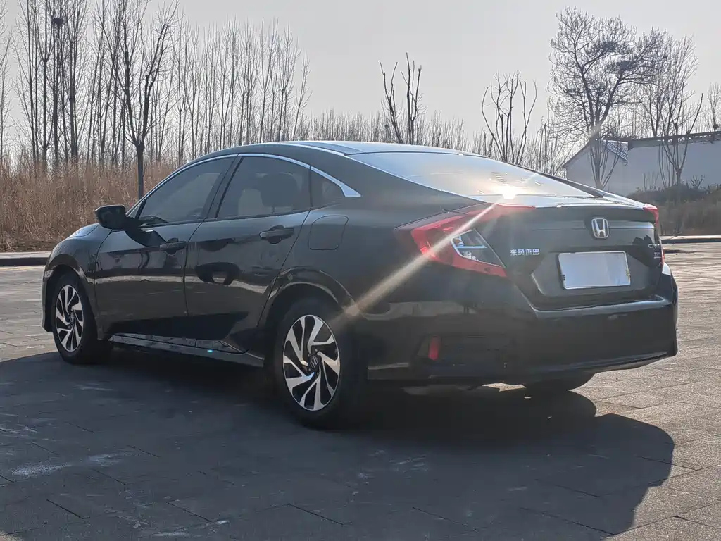 HONDA CIVIC 2018