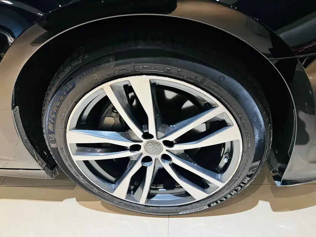 AUDI A6L 2020