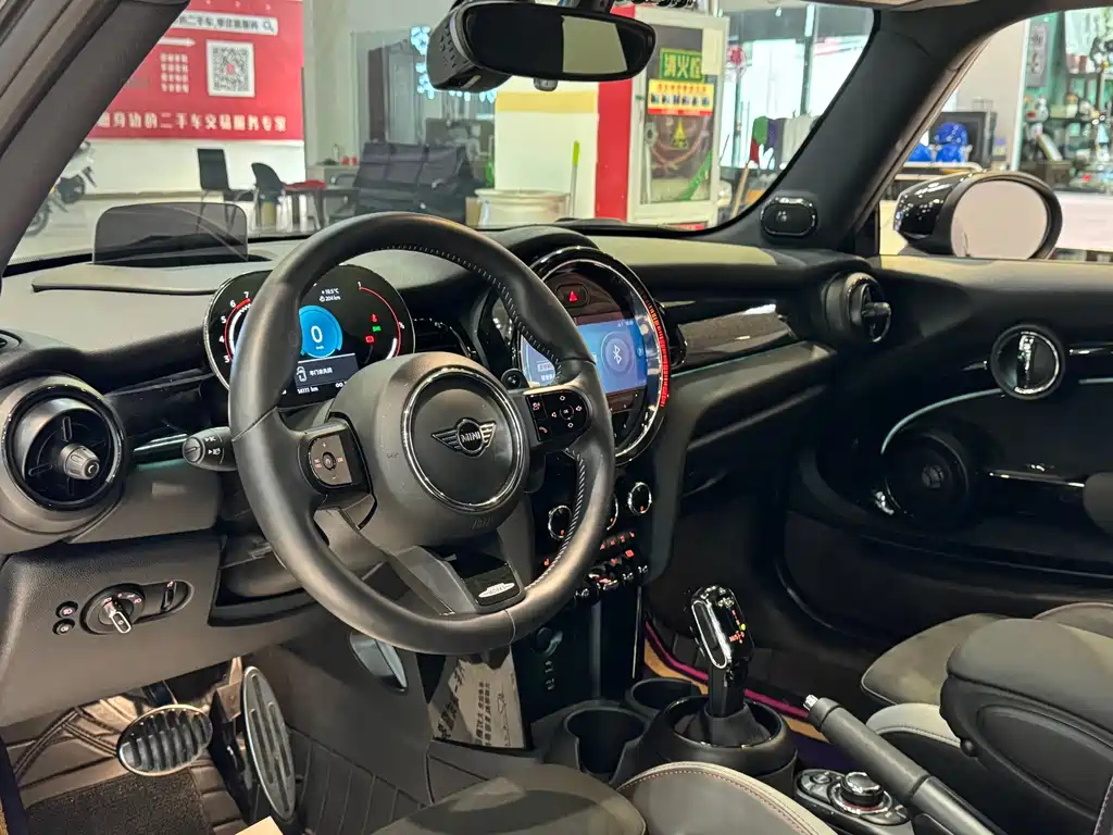 MINI JCW 2022