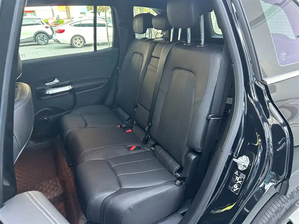 MERCEDES BENZ EQB 2023