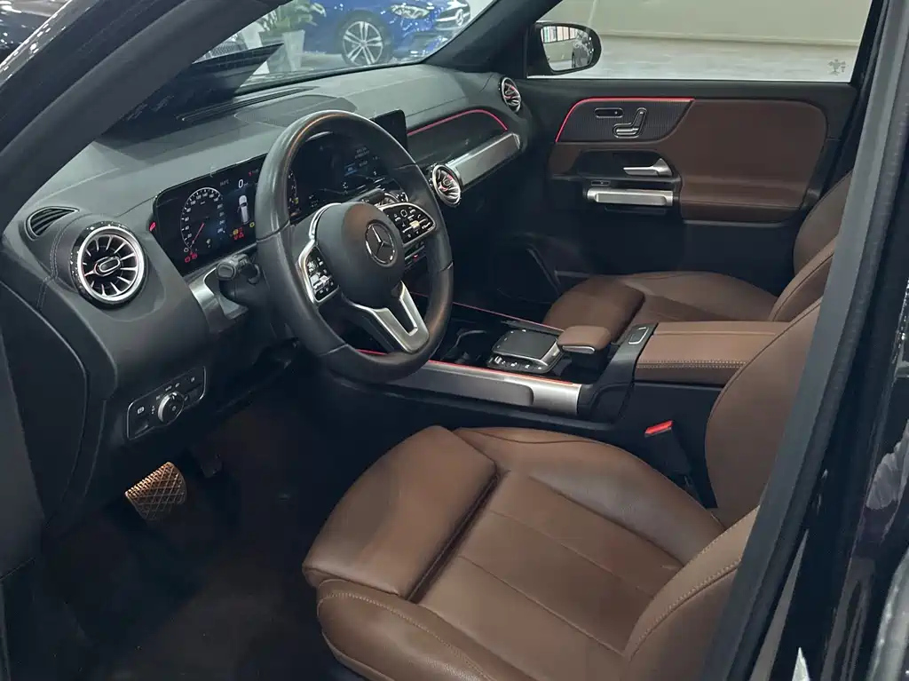 MERCEDES BENZ GLB 2022
