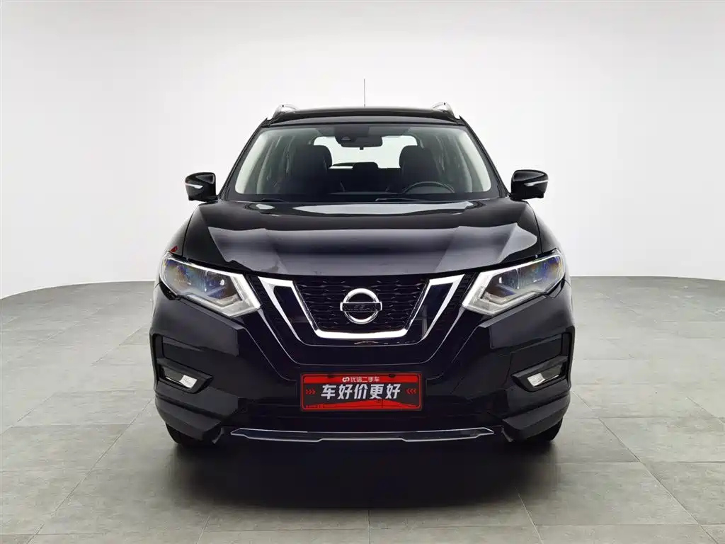 NISSAN X-TRAIL 2018