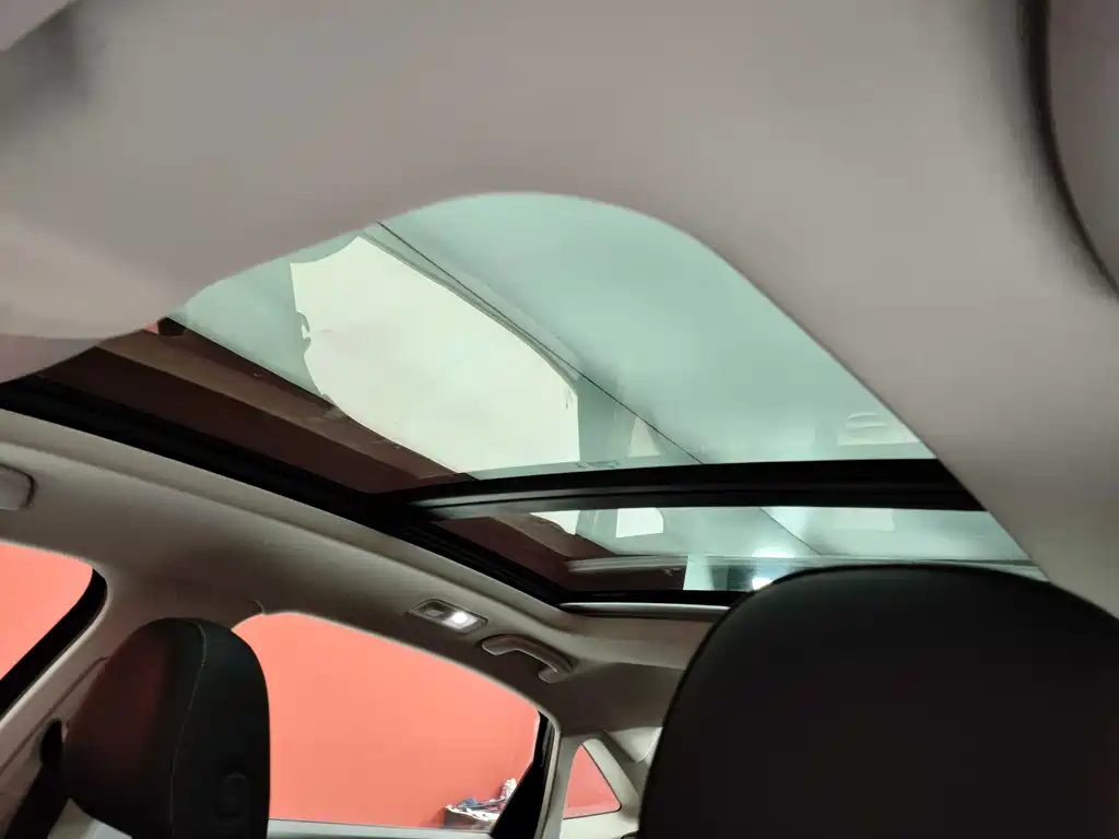 VOLKSWAGEN PASSAT 2020