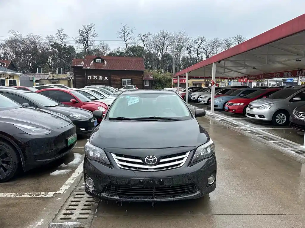 TOYOTA COROLLA 2014