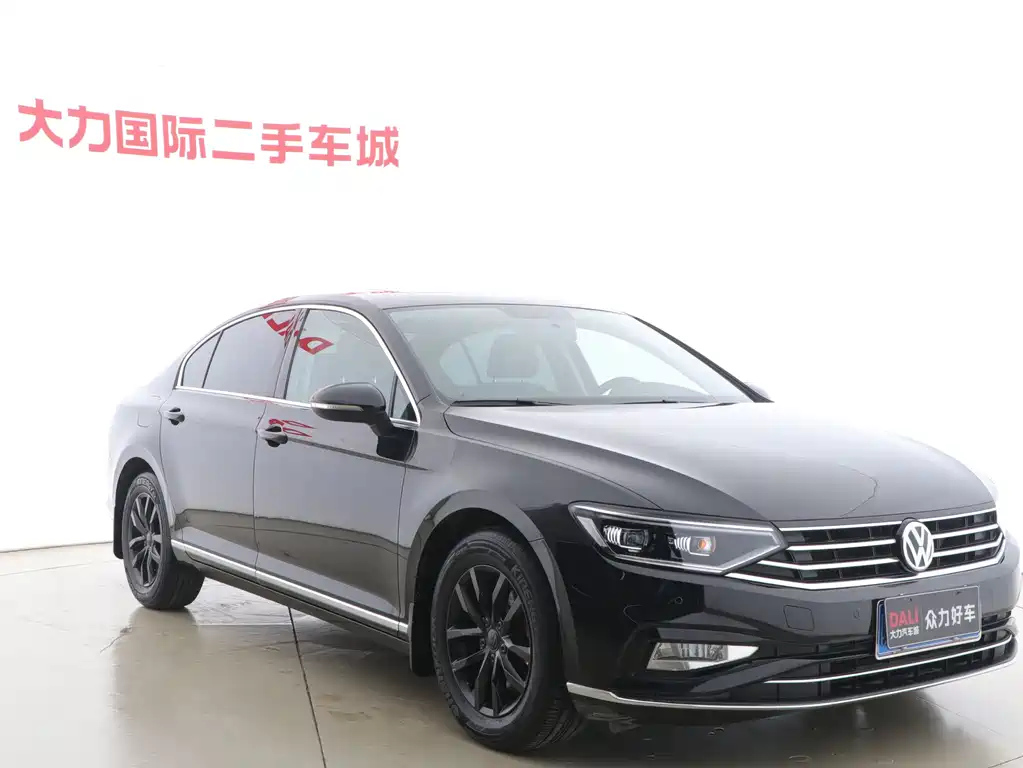 VOLKSWAGEN MAGOTAN 2021