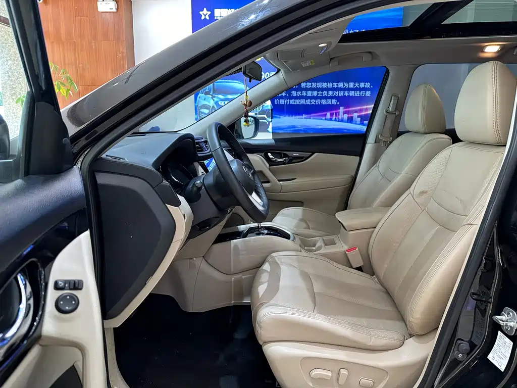 NISSAN X-TRAIL 2019