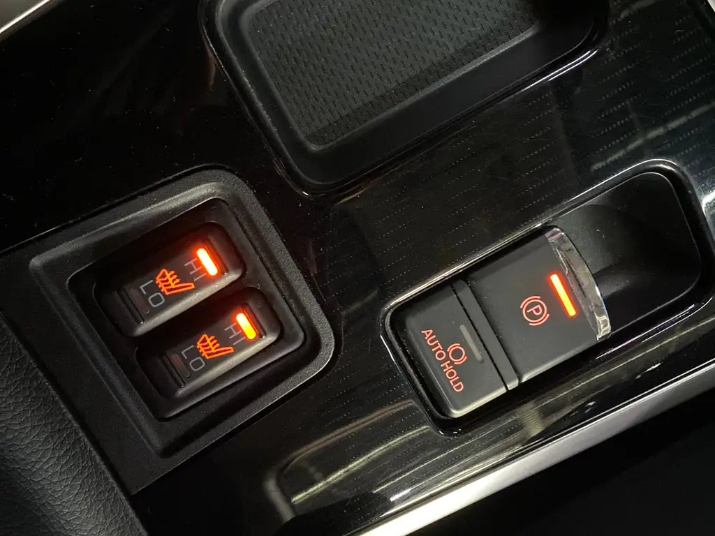 MITSUBISHI OUTLANDER 2022