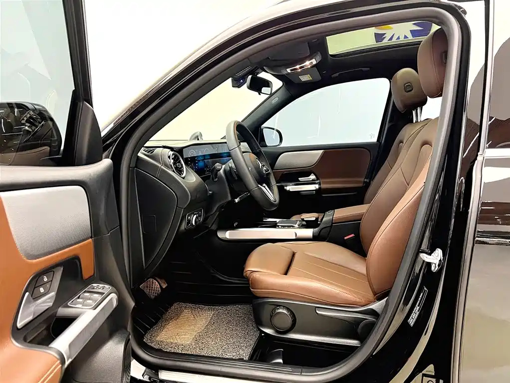 MERCEDES BENZ GLB 2022