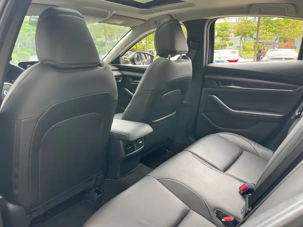 MAZDA 3 AXELA 2021
