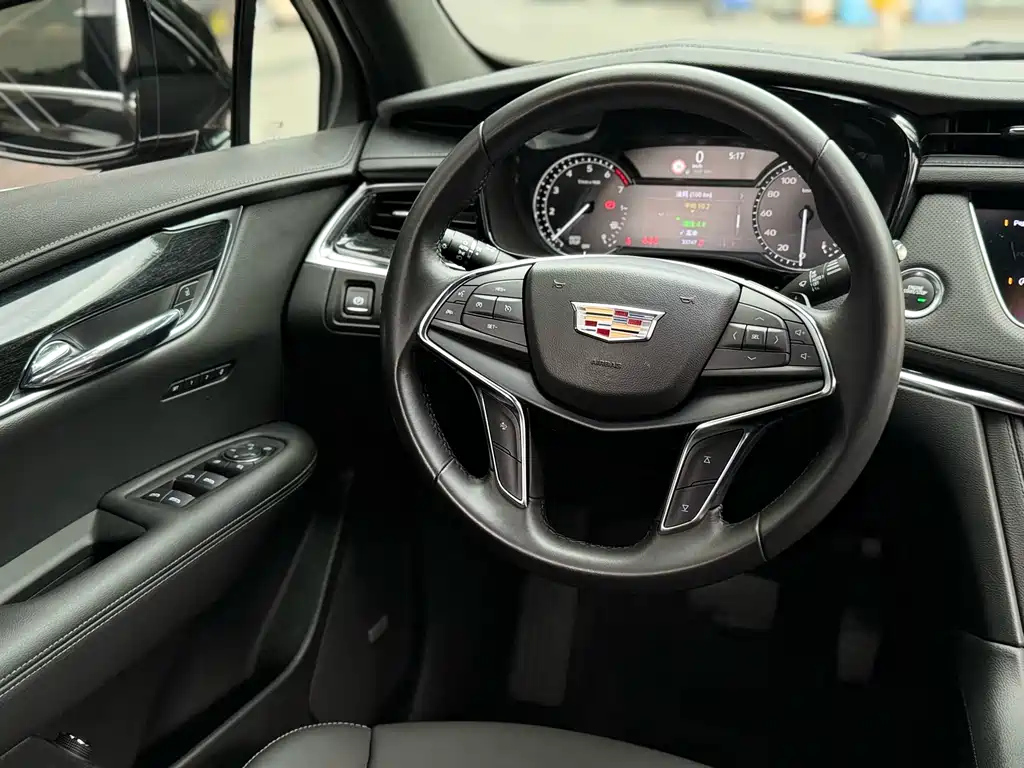 CADILLAC XT5 2020
