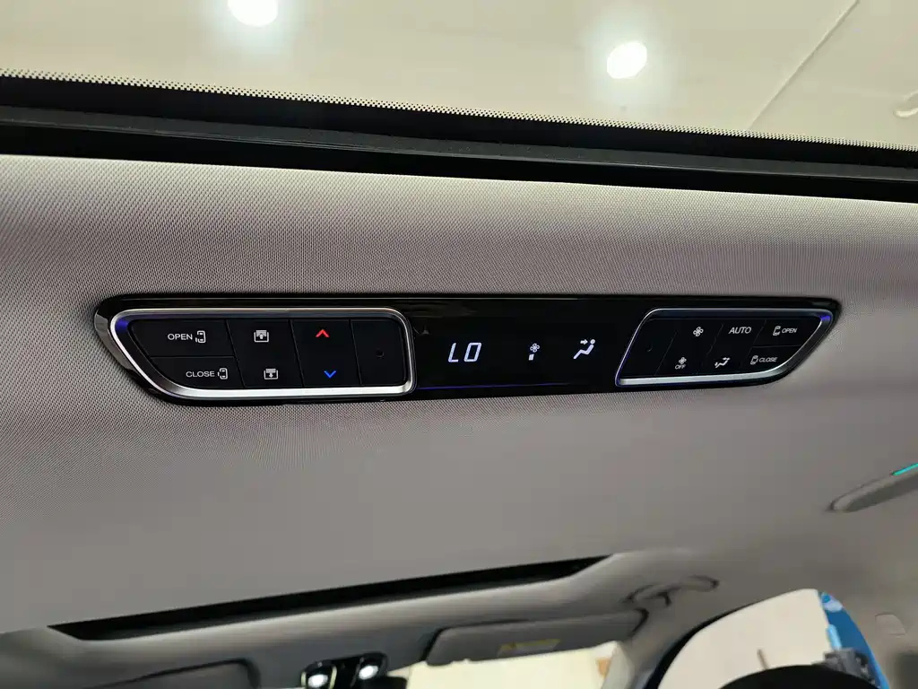 TRUMPCHI M8 2023