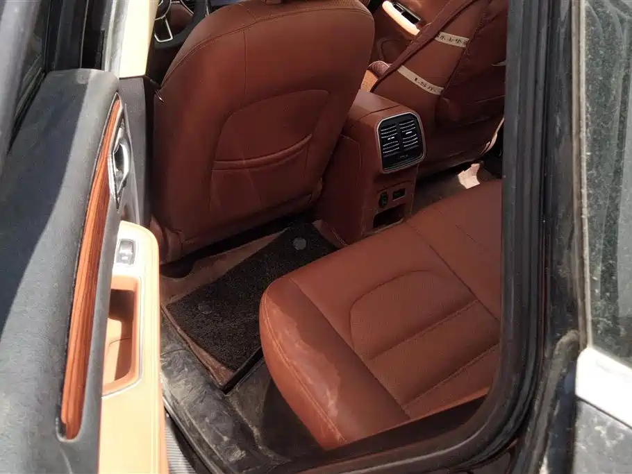 ZOTYE SR9 2016