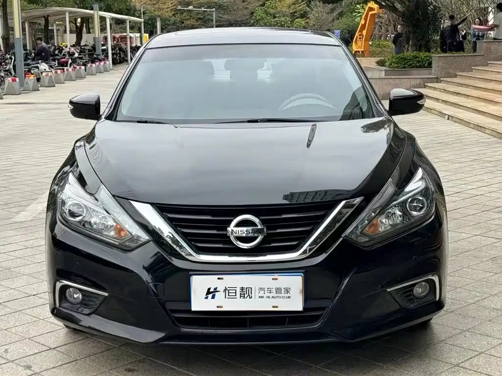NISSAN TEANA 2018