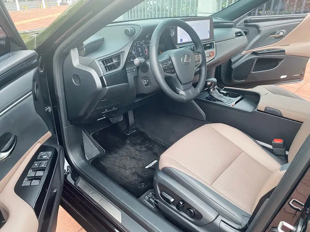 LEXUS ES 2023
