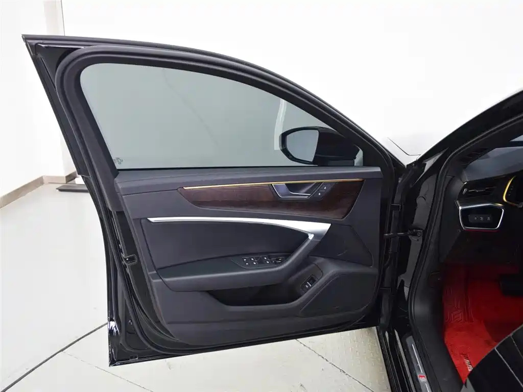 AUDI A6L 2022
