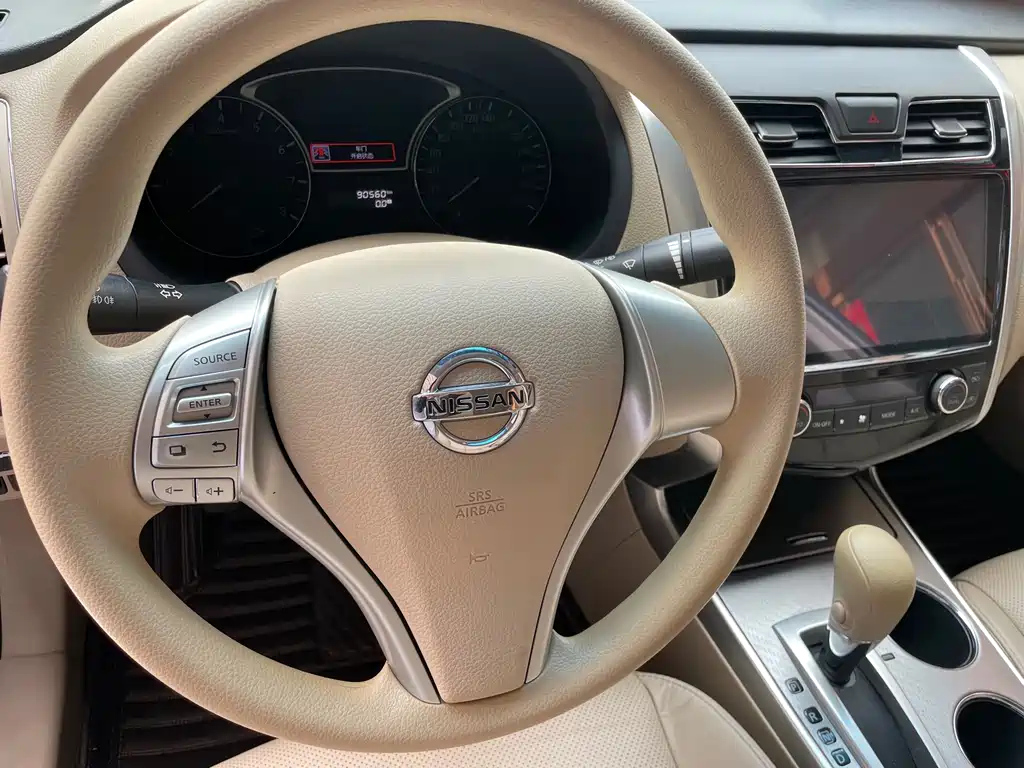 NISSAN TEANA 2018