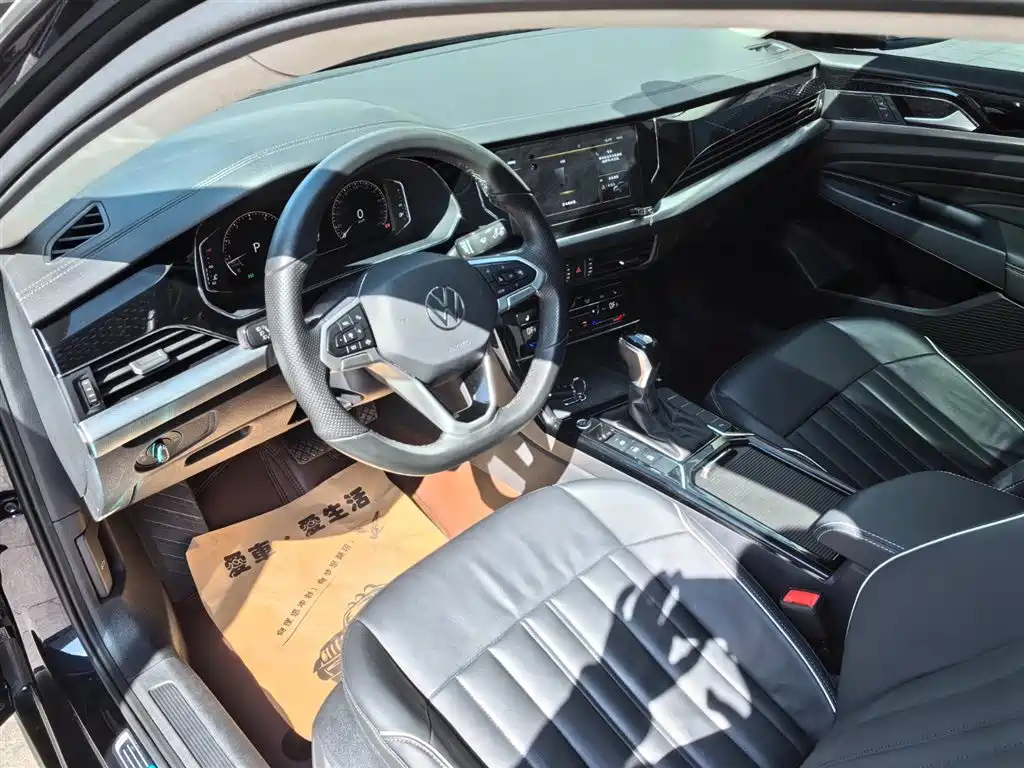 VOLKSWAGEN PASSAT 2021