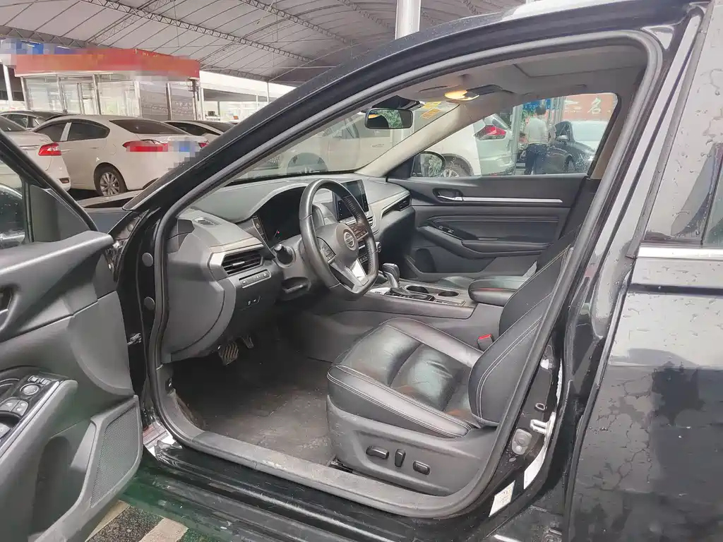 NISSAN TEANA 2021
