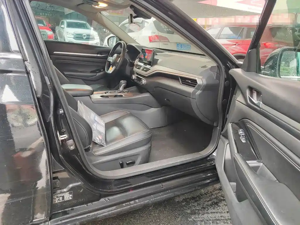 NISSAN TEANA 2021