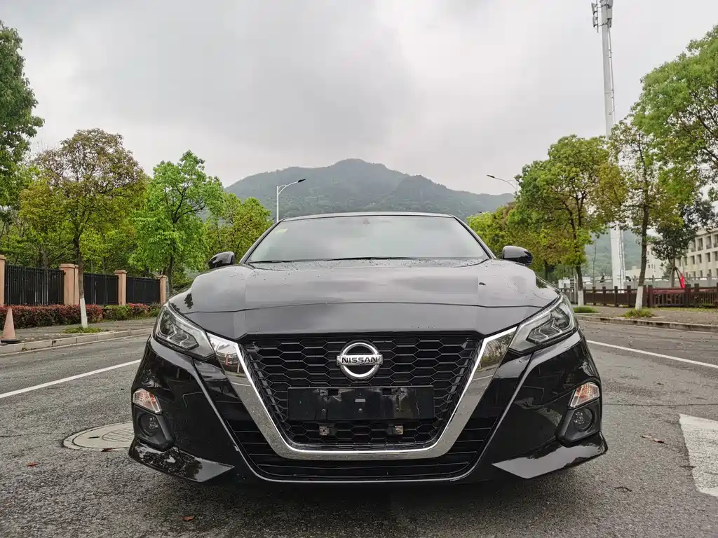 NISSAN TEANA 2019