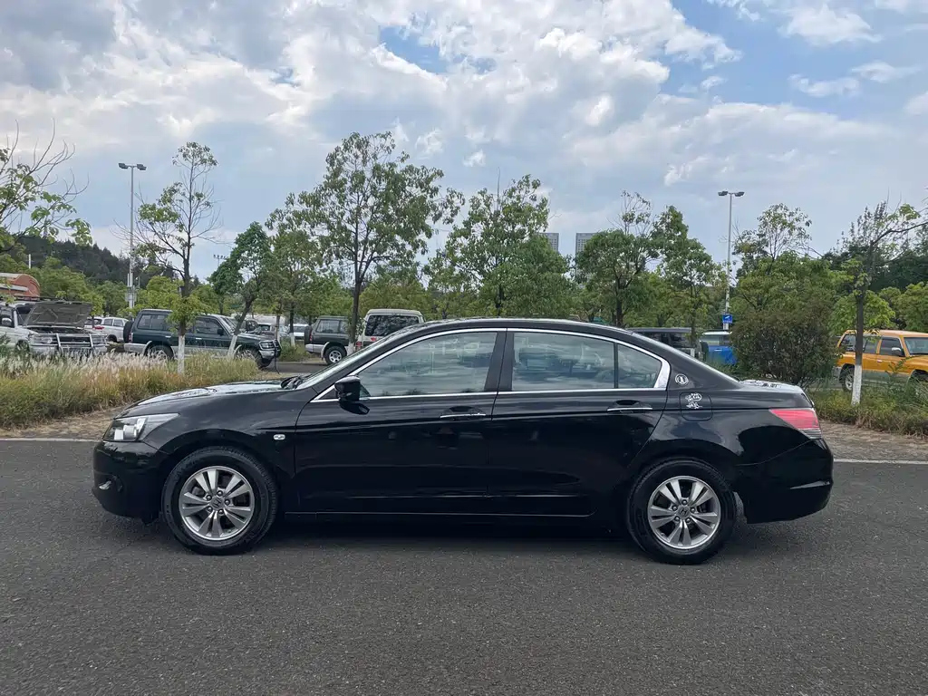 HONDA ACCORD 2010
