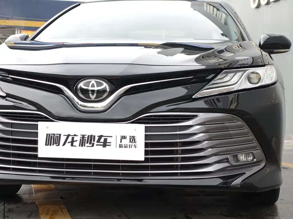TOYOTA CAMRY 2020