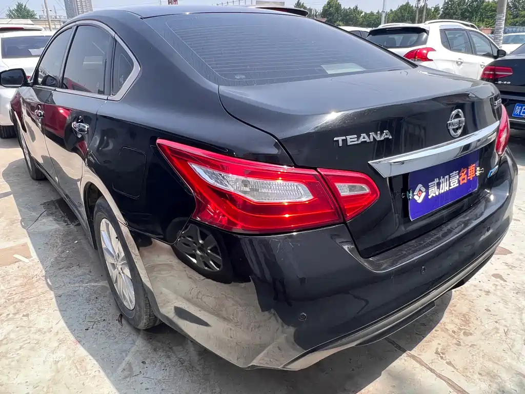 NISSAN TEANA 2019