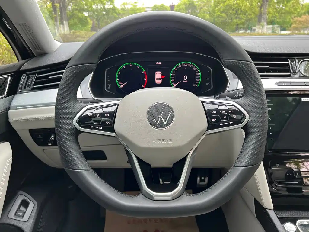 VOLKSWAGEN MAGOTAN 2023
