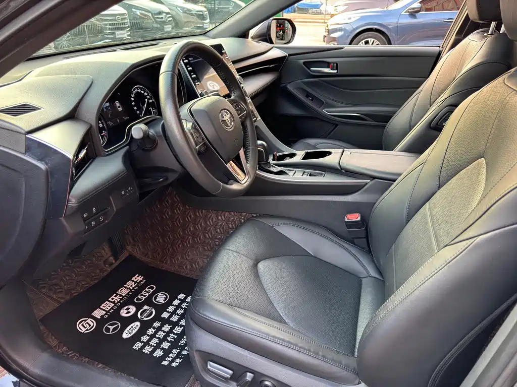 TOYOTA AVALON 2022