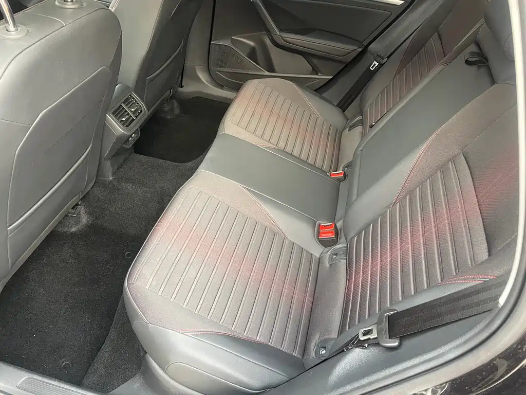 VOLKSWAGEN LAVIDA 2022