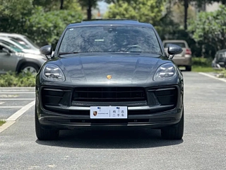 PORSCHE MACAN 2022