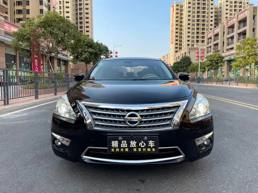 NISSAN TEANA 2015