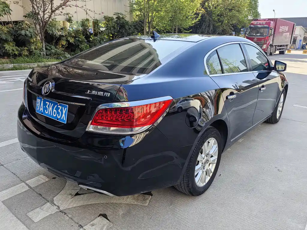 BUICK LACROSSE 2013