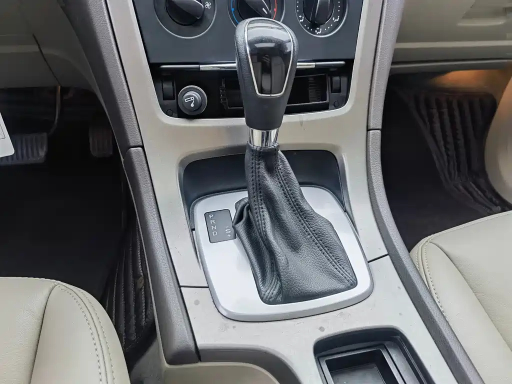 FORD MONDEO - WINNER 2011