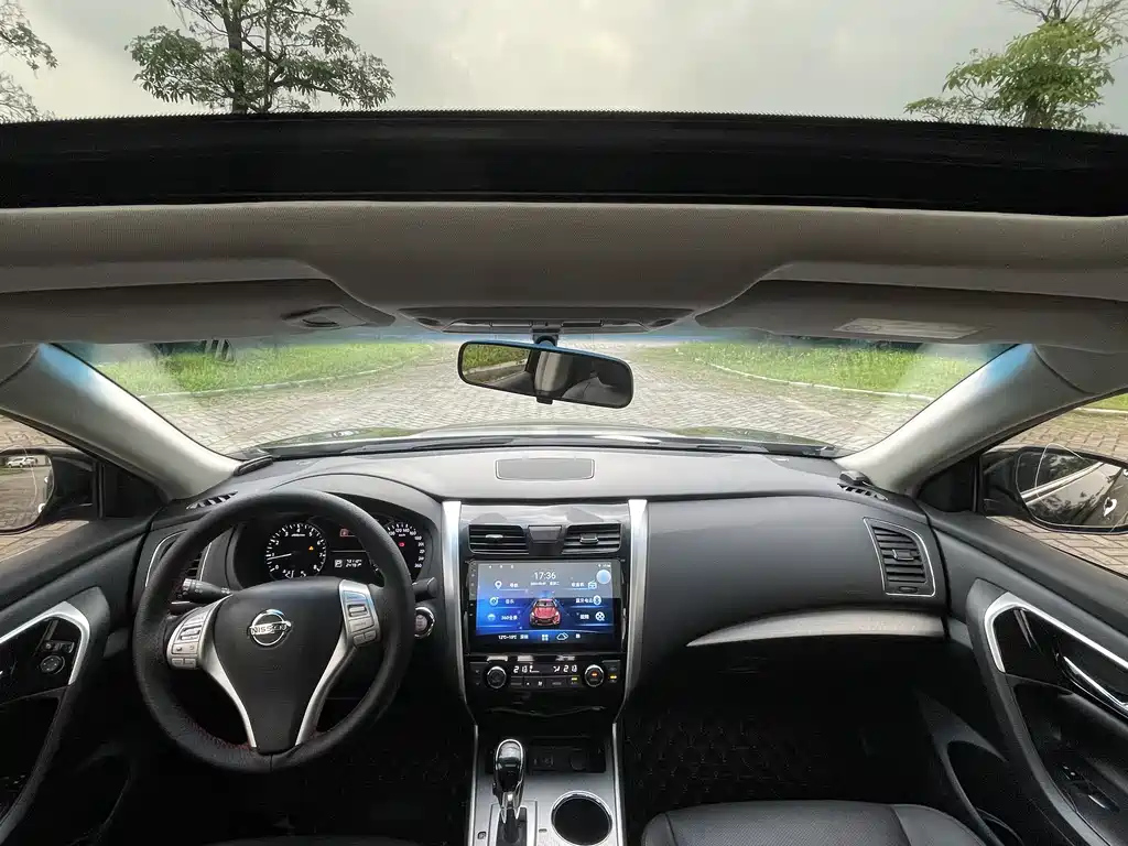 NISSAN TEANA 2018