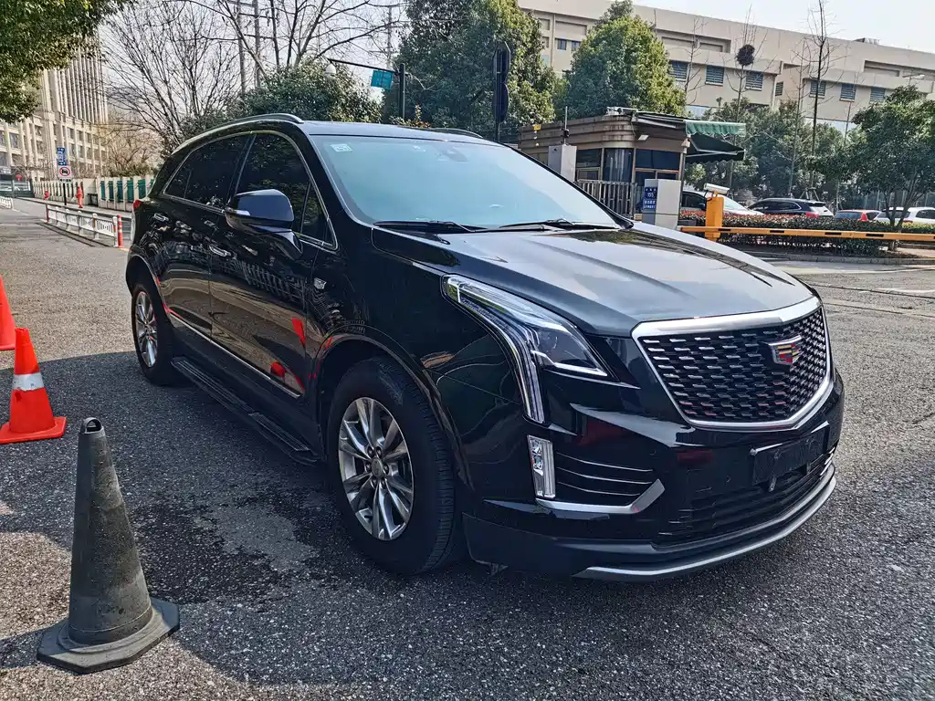 CADILLAC XT5 2021