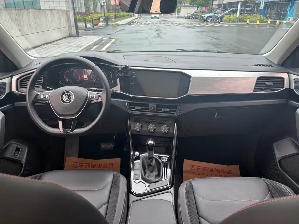 VOLKSWAGEN TAYRON 2021