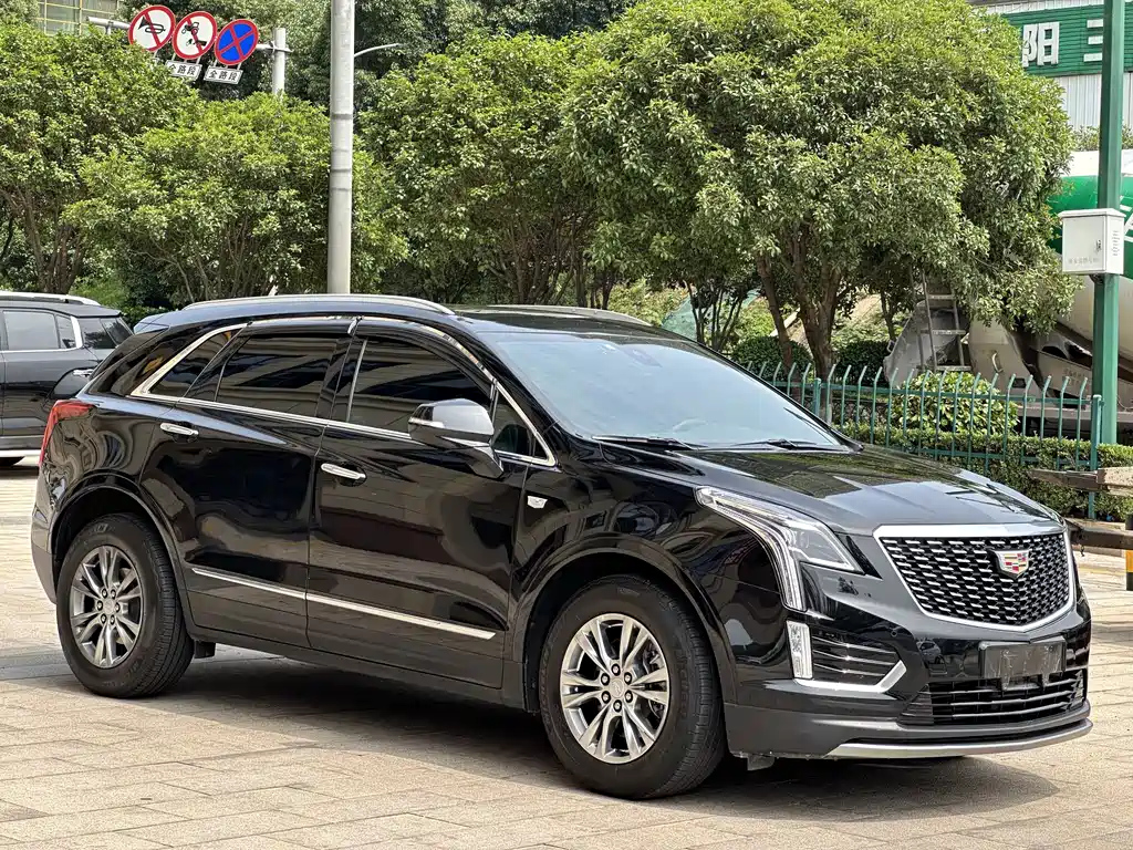 CADILLAC XT5 2021