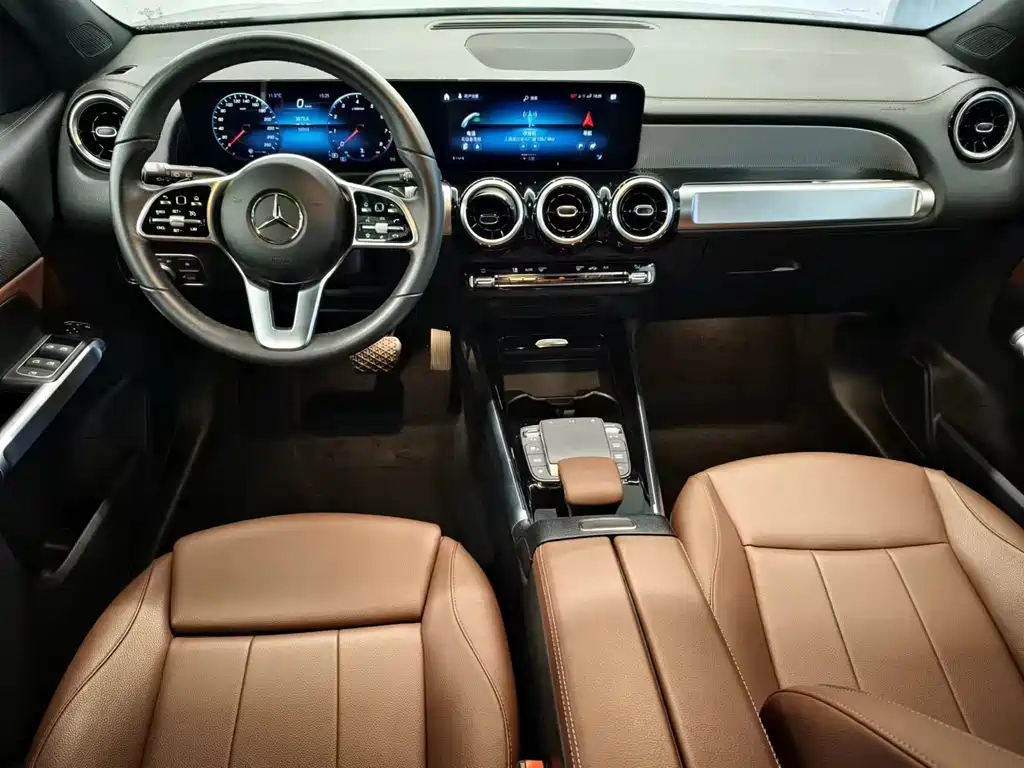 MERCEDES BENZ GLB 2022